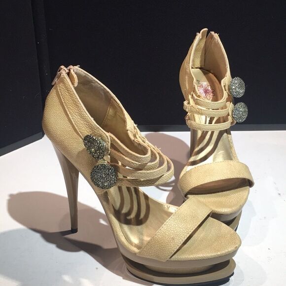 5.5” Beige High Heel Platform Shoes size 7.5 - Picture 7 of 11
